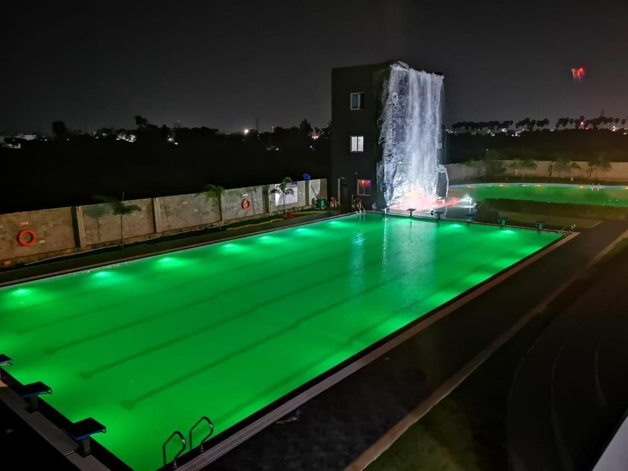 Silver Stone Park Resort, Kovilpatti Zewnętrze zdjęcie
